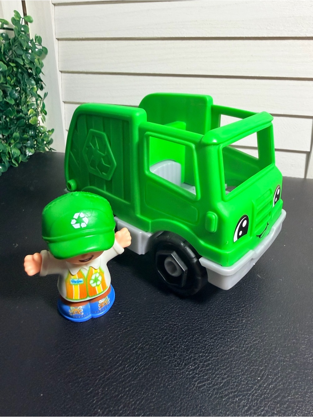 Fisher-Price Little People Green Recycling Truck with Driver Figure